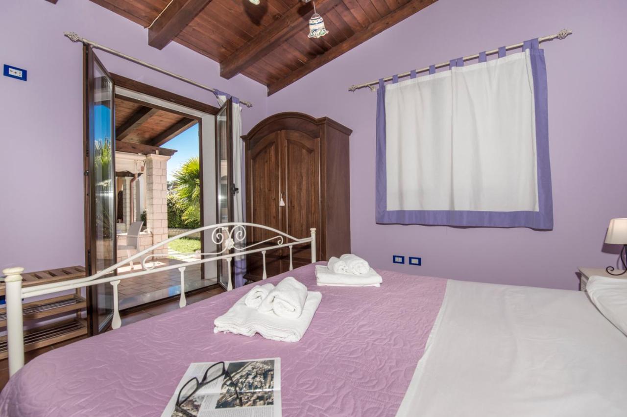 Villa Sajonara Elvira Фонтане Бианче Екстериор снимка
