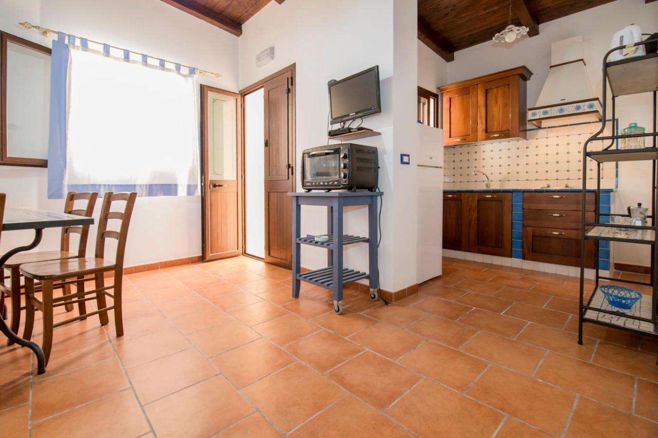 Villa Sajonara Elvira Фонтане Бианче Екстериор снимка