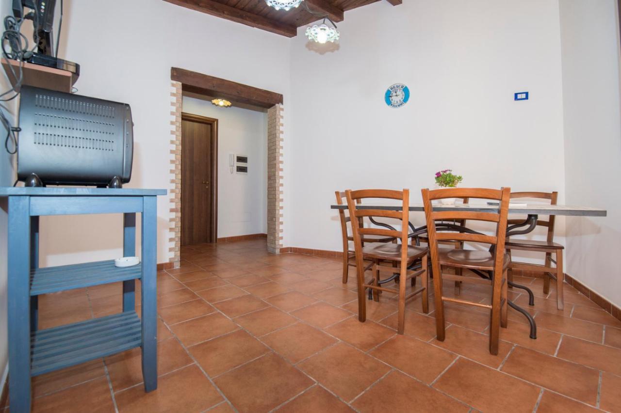 Villa Sajonara Elvira Фонтане Бианче Екстериор снимка