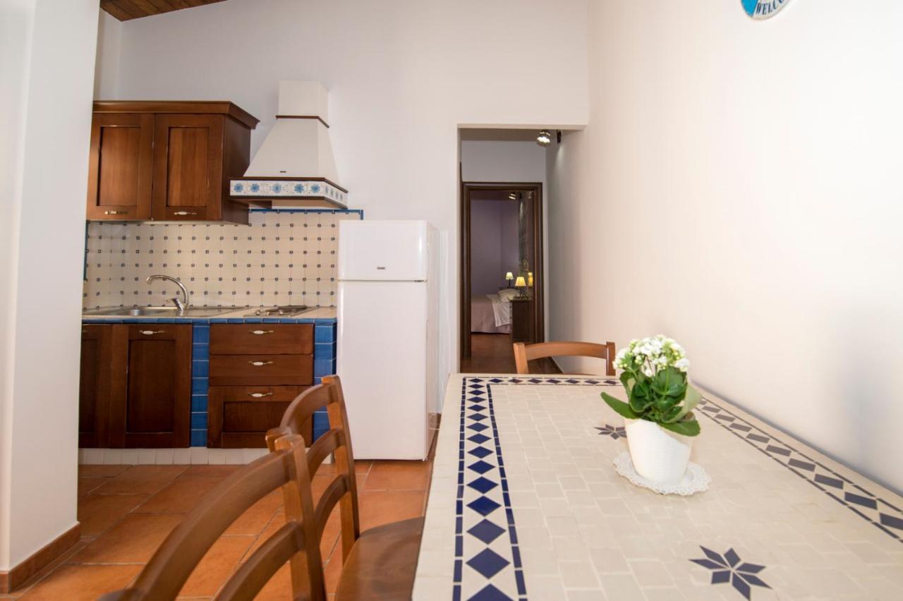 Villa Sajonara Elvira Фонтане Бианче Екстериор снимка